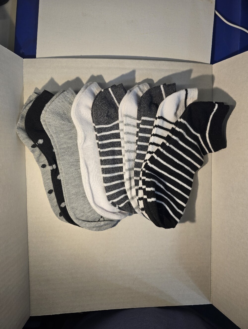 Women No-Show Sock 9 Pack - Black, White & Gray
